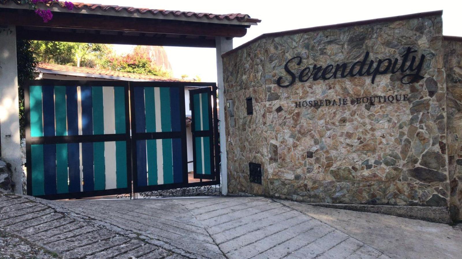Serendipity Hospedaje Boutique Guatape Bagian luar foto